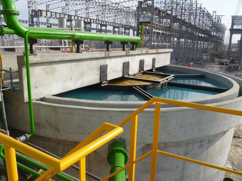 Impianti di decantazione e chiarificazione con decantatore circolare